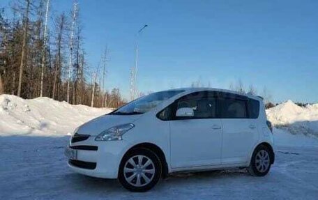 Toyota Ractis I, 2010 год, 829 000 рублей, 4 фотография