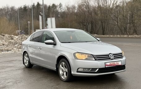 Volkswagen Passat B7, 2011 год, 950 000 рублей, 1 фотография