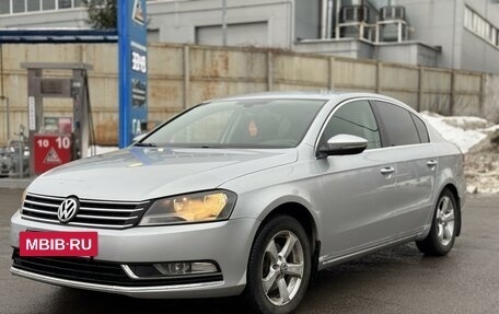 Volkswagen Passat B7, 2011 год, 950 000 рублей, 3 фотография