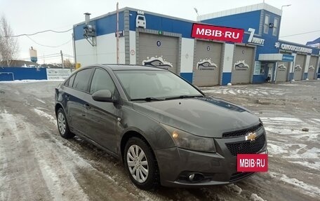 Chevrolet Cruze II, 2010 год, 500 000 рублей, 7 фотография