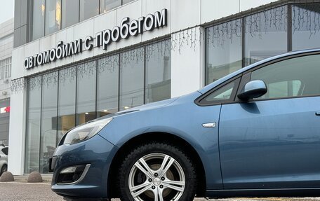 Opel Astra J, 2013 год, 957 000 рублей, 2 фотография