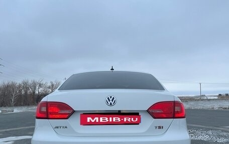 Volkswagen Jetta VI, 2011 год, 1 160 000 рублей, 5 фотография