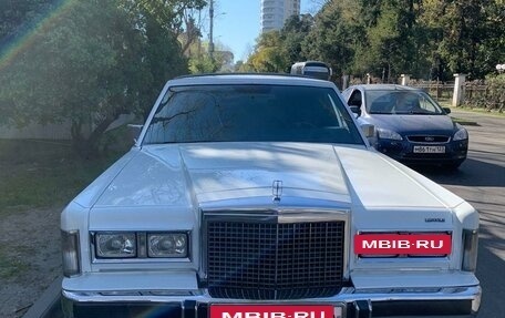 Lincoln Town Car II, 1987 год, 1 500 000 рублей, 3 фотография