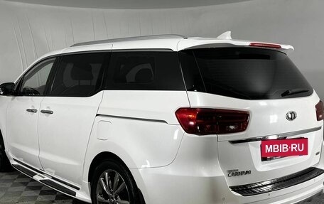 KIA Carnival III, 2018 год, 2 690 000 рублей, 7 фотография