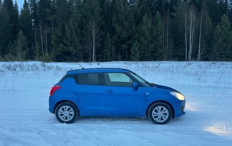 Suzuki Swift V, 2020 год, 1 490 000 рублей, 2 фотография