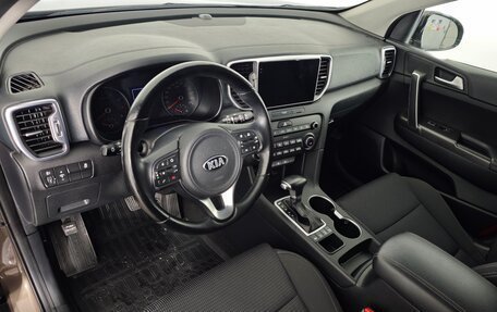 KIA Sportage IV рестайлинг, 2017 год, 2 150 000 рублей, 15 фотография