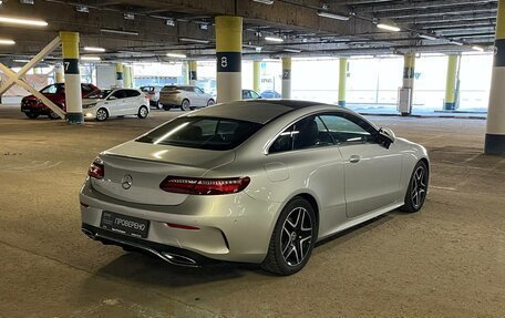 Mercedes-Benz E-Класс, 2017 год, 4 288 600 рублей, 5 фотография