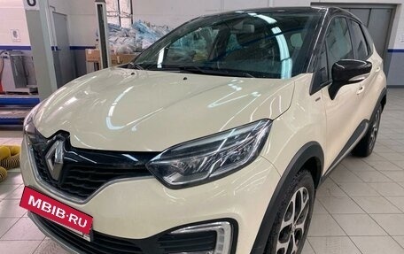 Renault Kaptur I рестайлинг, 2018 год, 1 442 000 рублей, 9 фотография