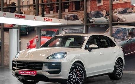 Porsche Cayenne III, 2024 год, 25 800 000 рублей, 2 фотография