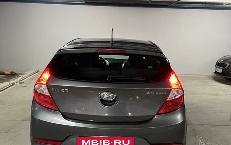 Hyundai Solaris II рестайлинг, 2015 год, 1 030 000 рублей, 17 фотография