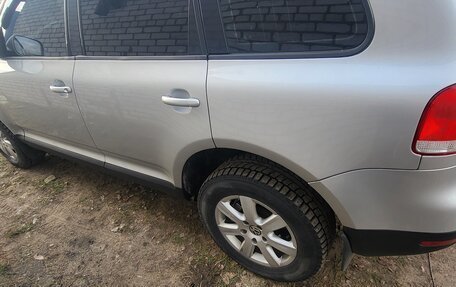 Volkswagen Touareg III, 2003 год, 750 000 рублей, 9 фотография