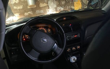 Nissan Almera Classic, 2010 год, 700 000 рублей, 4 фотография