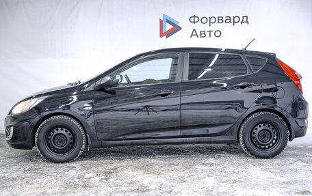 Hyundai Solaris II рестайлинг, 2012 год, 700 000 рублей, 4 фотография