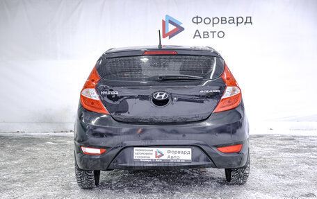 Hyundai Solaris II рестайлинг, 2012 год, 700 000 рублей, 6 фотография