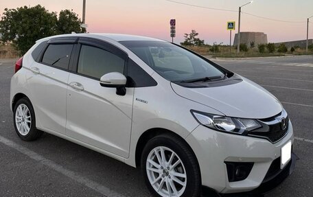 Honda Fit III, 2017 год, 1 520 000 рублей, 2 фотография