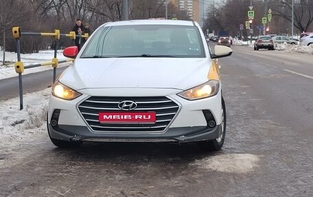 Hyundai Elantra VI рестайлинг, 2018 год, 870 000 рублей, 1 фотография