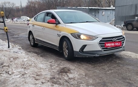 Hyundai Elantra VI рестайлинг, 2018 год, 870 000 рублей, 2 фотография