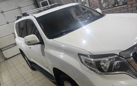 Toyota Land Cruiser Prado 150 рестайлинг 2, 2016 год, 4 690 000 рублей, 17 фотография