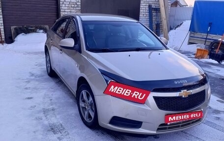 Chevrolet Cruze II, 2010 год, 710 000 рублей, 6 фотография