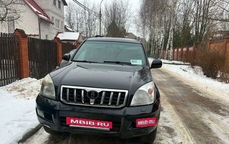 Toyota Land Cruiser Prado 120 рестайлинг, 2008 год, 2 100 000 рублей, 2 фотография