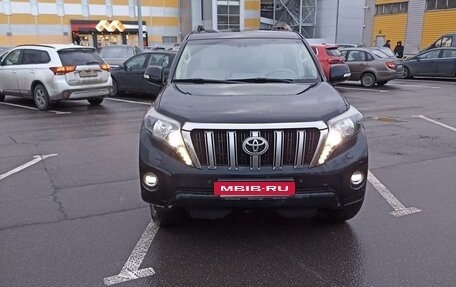 Toyota Land Cruiser Prado 150 рестайлинг 2, 2016 год, 3 400 000 рублей, 7 фотография