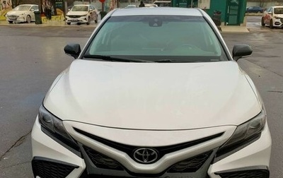 Toyota Camry, 2022 год, 3 000 000 рублей, 1 фотография