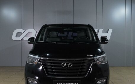 Hyundai Grand Starex Grand Starex I рестайлинг 2, 2018 год, 3 699 000 рублей, 3 фотография