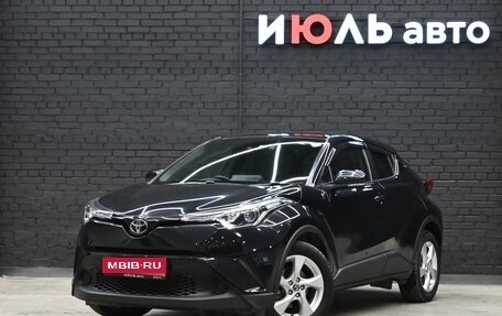 Toyota C-HR I рестайлинг, 2017 год, 2 480 000 рублей, 1 фотография