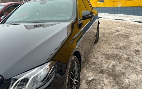 Mercedes-Benz E-Класс, 2019 год, 3 800 000 рублей, 4 фотография