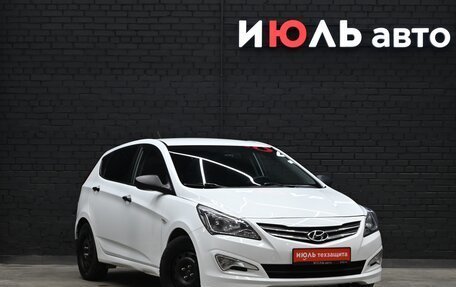 Hyundai Solaris II рестайлинг, 2014 год, 870 000 рублей, 3 фотография