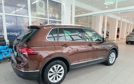 Volkswagen Tiguan II, 2021 год, 3 850 000 рублей, 6 фотография