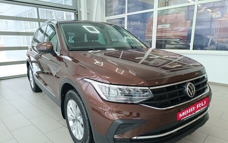 Volkswagen Tiguan II, 2021 год, 3 850 000 рублей, 5 фотография