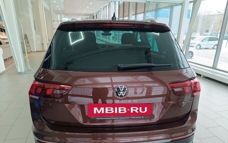 Volkswagen Tiguan II, 2021 год, 3 850 000 рублей, 8 фотография