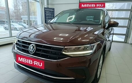 Volkswagen Tiguan II, 2021 год, 3 850 000 рублей, 33 фотография