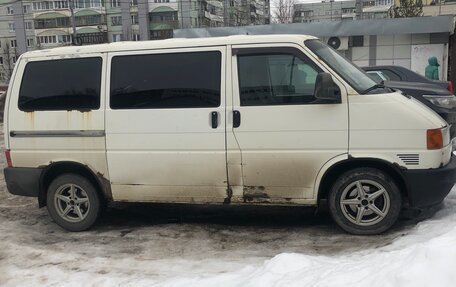 Volkswagen Transporter T4, 2003 год, 950 000 рублей, 2 фотография