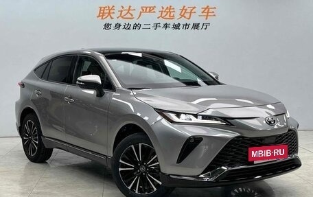 Toyota Venza, 2023 год, 4 558 000 рублей, 3 фотография