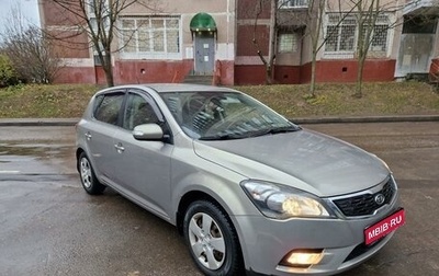 KIA cee'd I рестайлинг, 2010 год, 820 000 рублей, 1 фотография