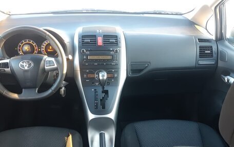 Toyota Auris II, 2010 год, 1 049 000 рублей, 10 фотография