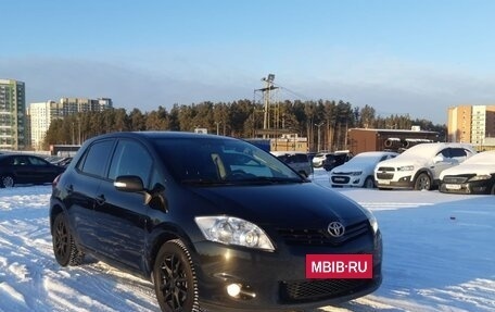 Toyota Auris II, 2010 год, 1 049 000 рублей, 2 фотография