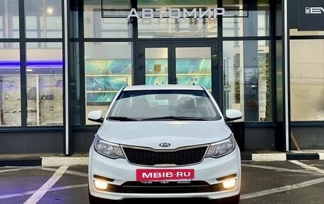 KIA Rio III рестайлинг, 2017 год, 1 399 000 рублей, 2 фотография