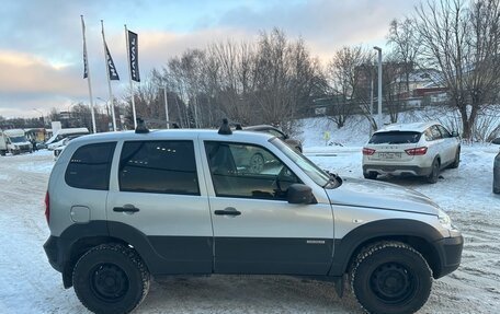 Chevrolet Niva I рестайлинг, 2017 год, 729 000 рублей, 4 фотография