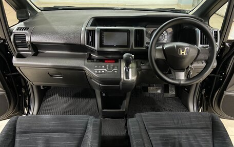 Honda Stepwgn IV, 2011 год, 1 499 000 рублей, 18 фотография