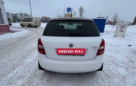 Skoda Fabia II, 2012 год, 860 000 рублей, 5 фотография