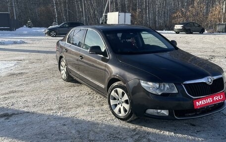 Skoda Superb III рестайлинг, 2009 год, 780 000 рублей, 2 фотография