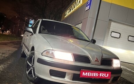 Mitsubishi Carisma I, 2001 год, 419 000 рублей, 2 фотография