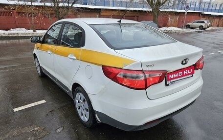 KIA Rio III рестайлинг, 2014 год, 550 000 рублей, 20 фотография