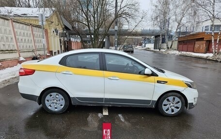 KIA Rio III рестайлинг, 2014 год, 550 000 рублей, 24 фотография