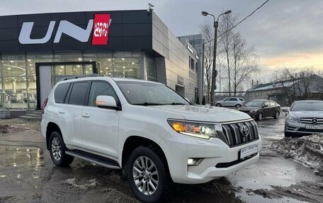 Toyota Land Cruiser Prado 150 рестайлинг 2, 2020 год, 5 555 000 рублей, 3 фотография