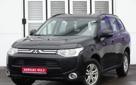 Mitsubishi Outlander III рестайлинг 3, 2012 год, 1 350 000 рублей, 1 фотография