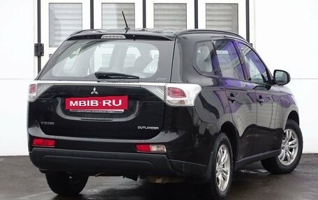 Mitsubishi Outlander III рестайлинг 3, 2012 год, 1 350 000 рублей, 3 фотография